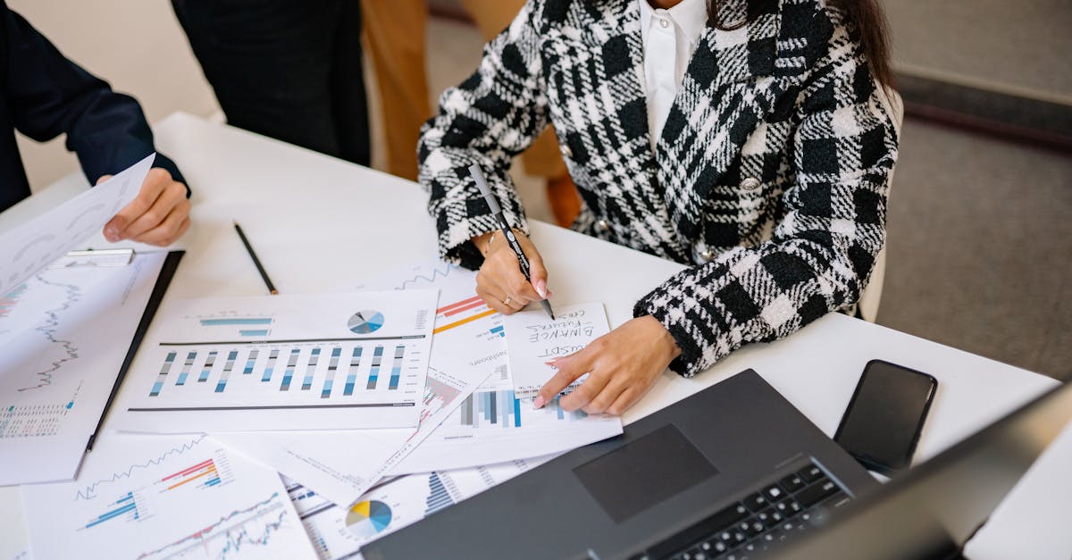 AI agent Value Realization Scorecard 与 Renewal Gating:自动化上线后怎样证明持续价值,否则什么时候该缩、该合并、该停