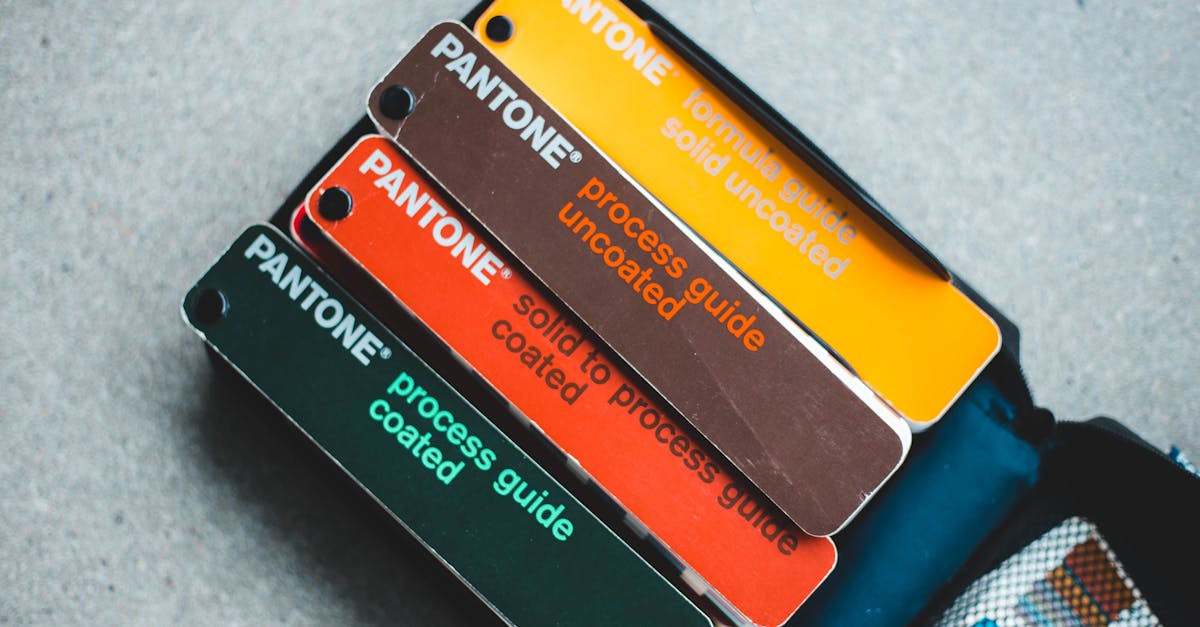 HTML 模板不重写也能换风格：结构稳定、样式可替换的改造手册