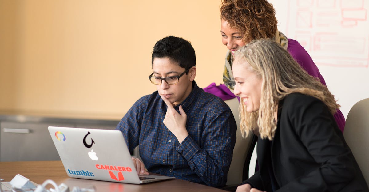 Cursor vs GitHub Copilot vs VS Code:怎么选、怎么搭配、怎么把风险关在笼子里