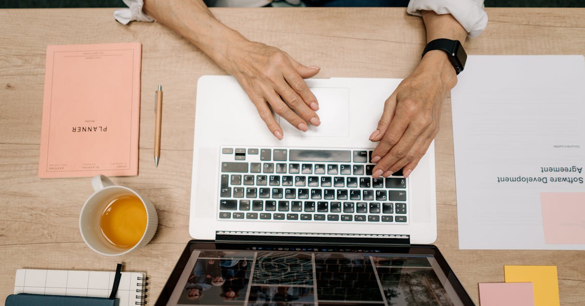 AI 时代的内容创作策略：当生成变容易，真正稀缺的是判断力和结构力